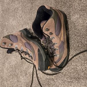 Columbia Brown Lace Up Boots